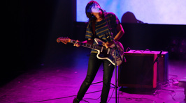 Courtney Barnett Live In Auckland