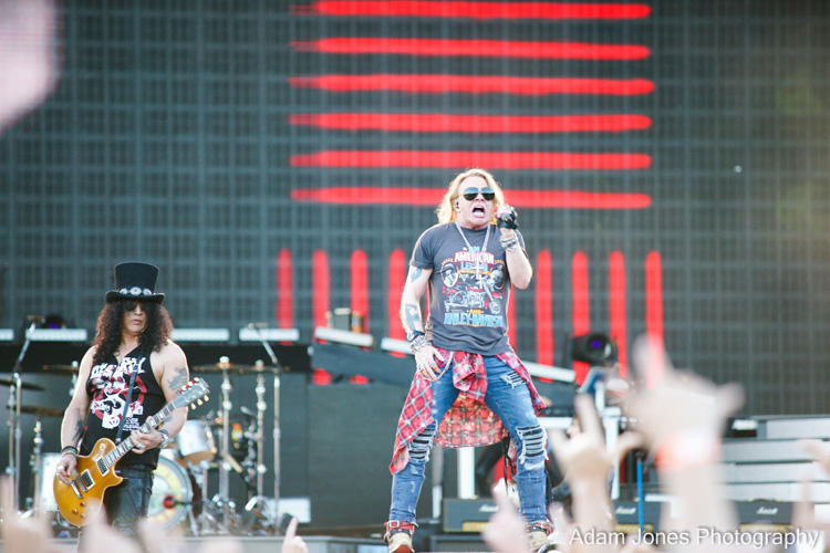 Photos of Guns N' Roses live in Auckland