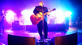 Photos of Pixies live in Auckland