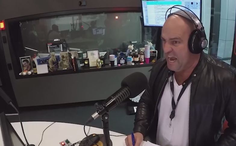 Leigh Hart vs Taylor Swift