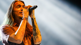 Photos of Incubus live in Auckland