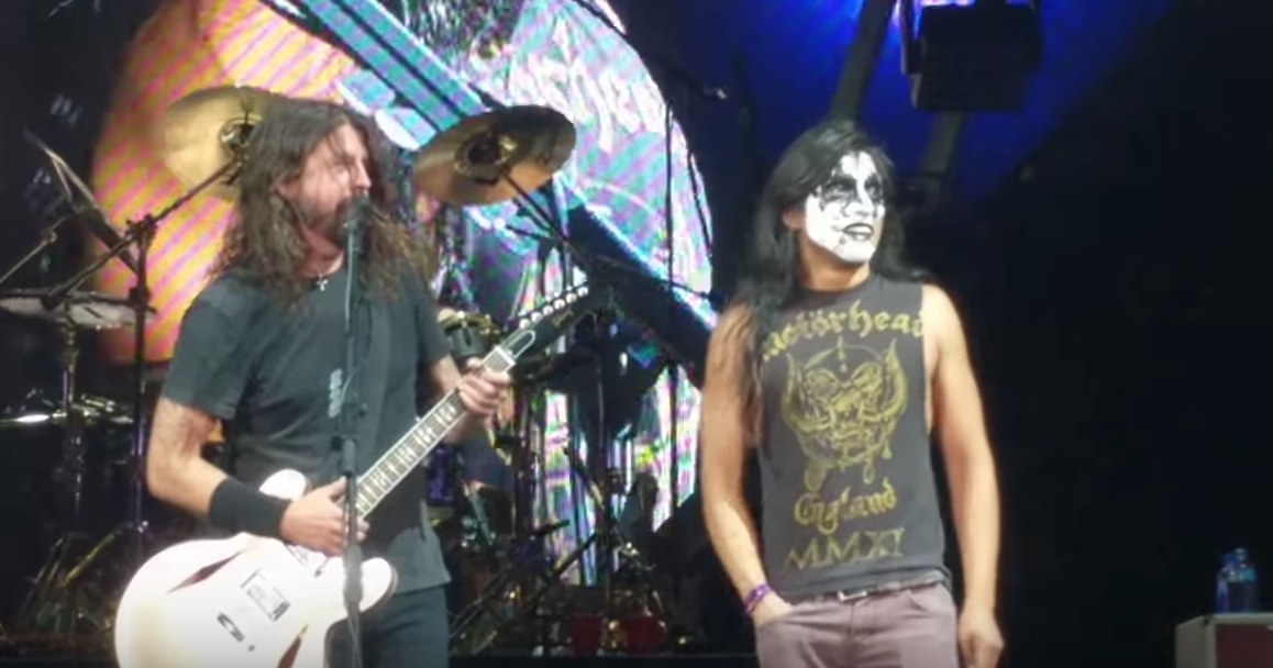 Foo Fighters get fan in KISS makeup onstage to play "Monkey Wrench"