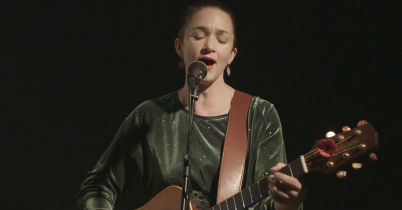 EXCLUSIVE: Julia Deans live at Radio Hauraki