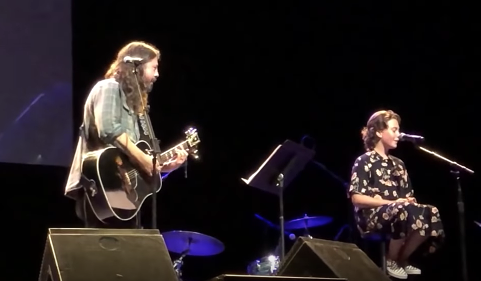 Watch Dave Grohl perform live with his daughters