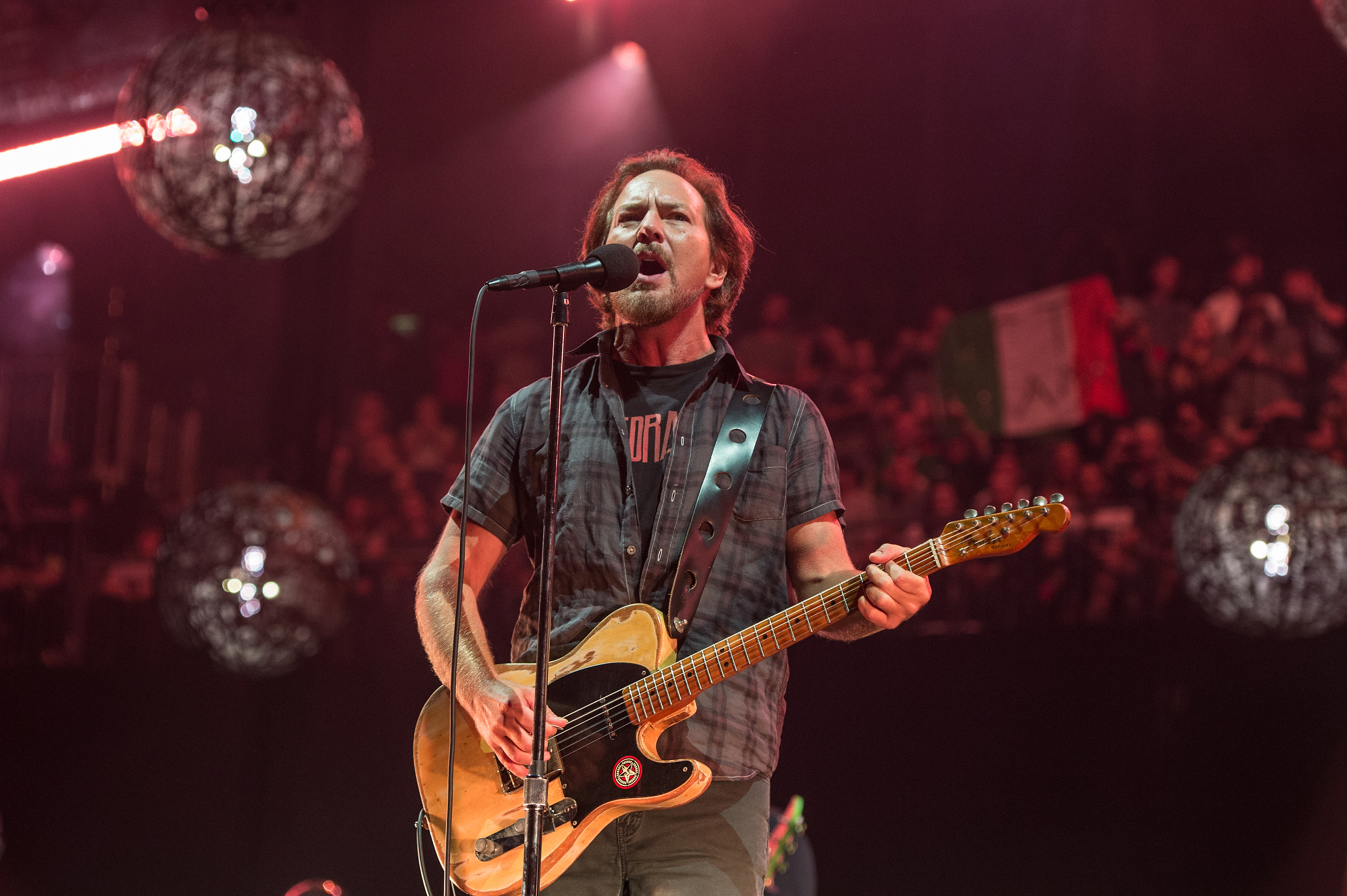 Watch Eddie Vedder cover “Help!” in Prague