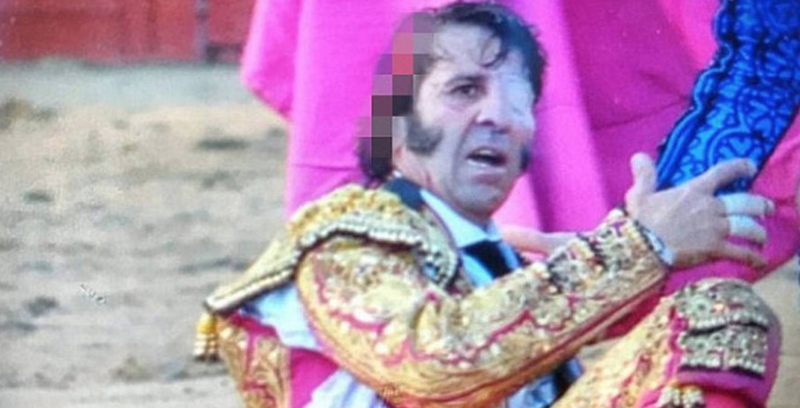 Bull takes a chunk out of one-eyed matador's skull