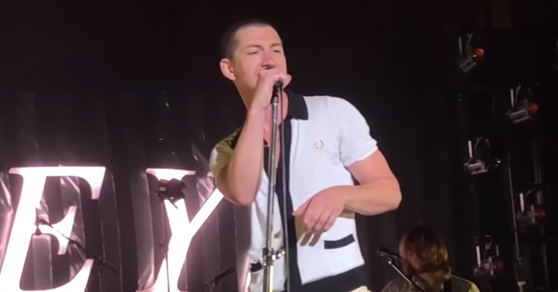 Watch Arctic Monkeys cover The Strokes' "Is This It" live