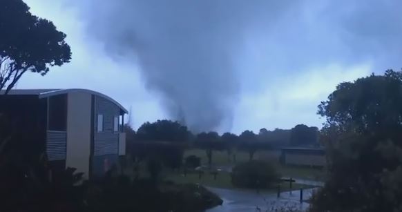 Matt & Jerry Chat to the New Plymouth Tornado Guy
