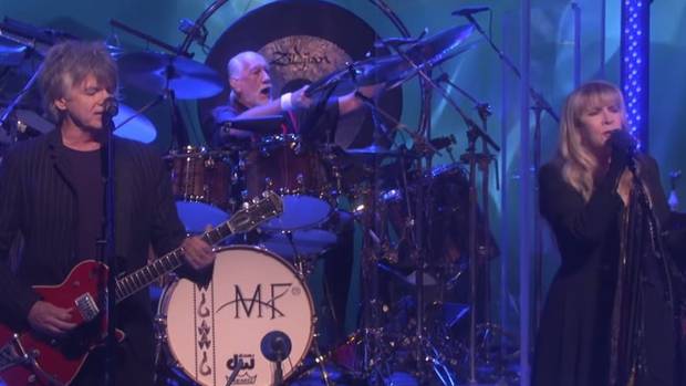 Watch Neil Finn play "The Chain" with Fleetwood Mac live