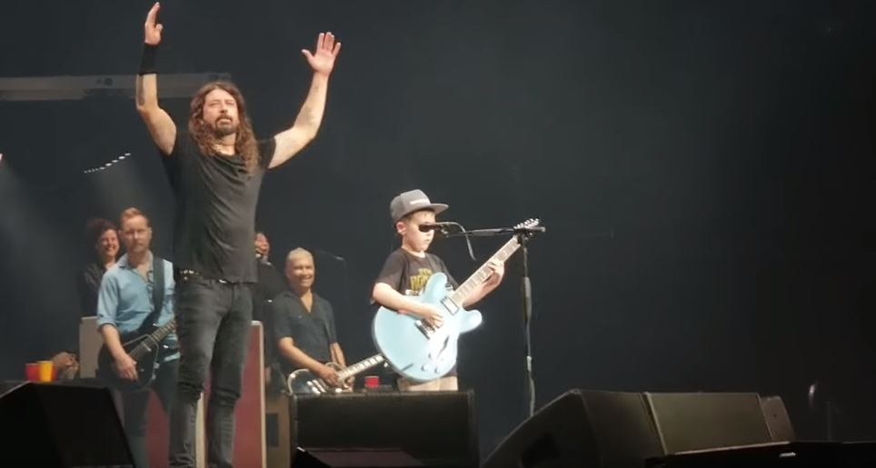 Watch 10-year-old kid shred Metallica on stage with Foo Fighters