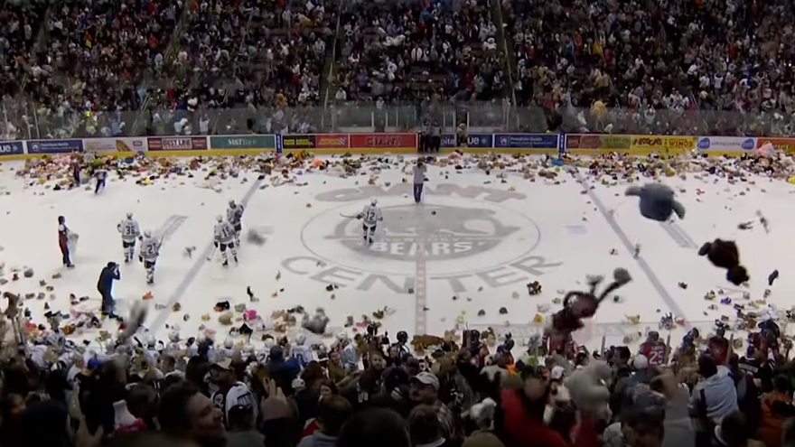Hershey Bears break record with over 34,000 toys thrown in Teddy Bear Toss