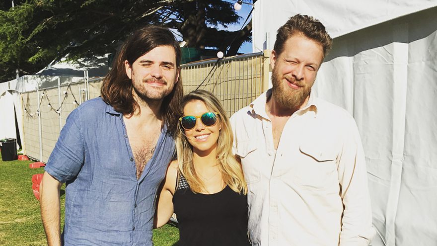 Angie Grey interviews Mumford & Sons