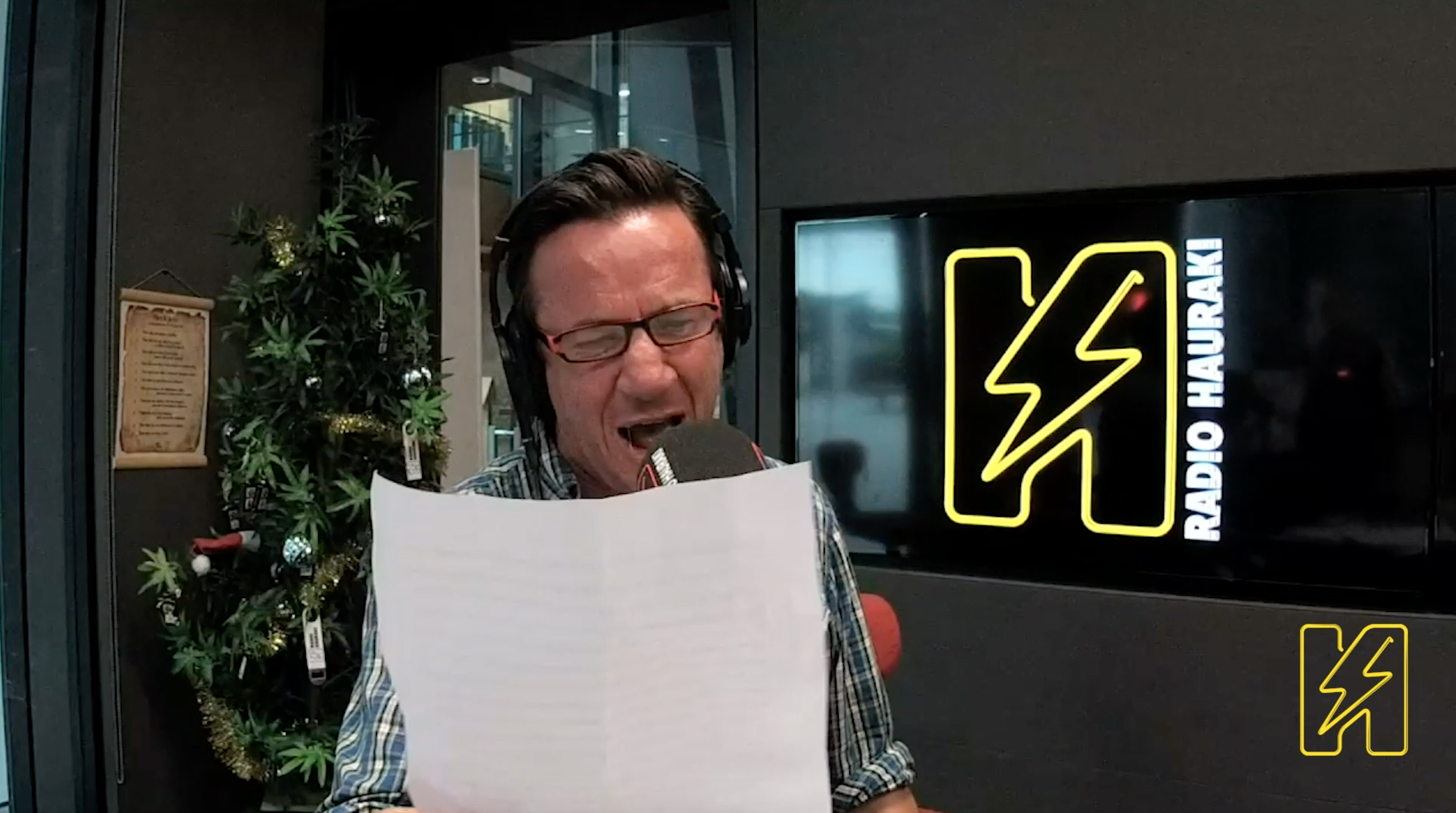 Jason Hoyte as Al Pacino in Any Given Bhuja