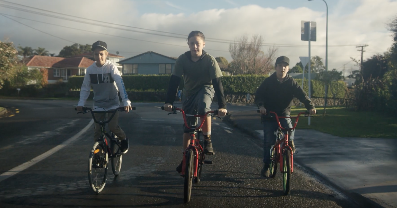 Watch the brand new video by Kiwi band Dead Favours for "Misbehaviour"