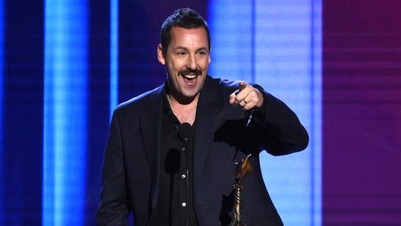 Adam Sandler slams "douchebag" Oscars in hilarious acceptance speech