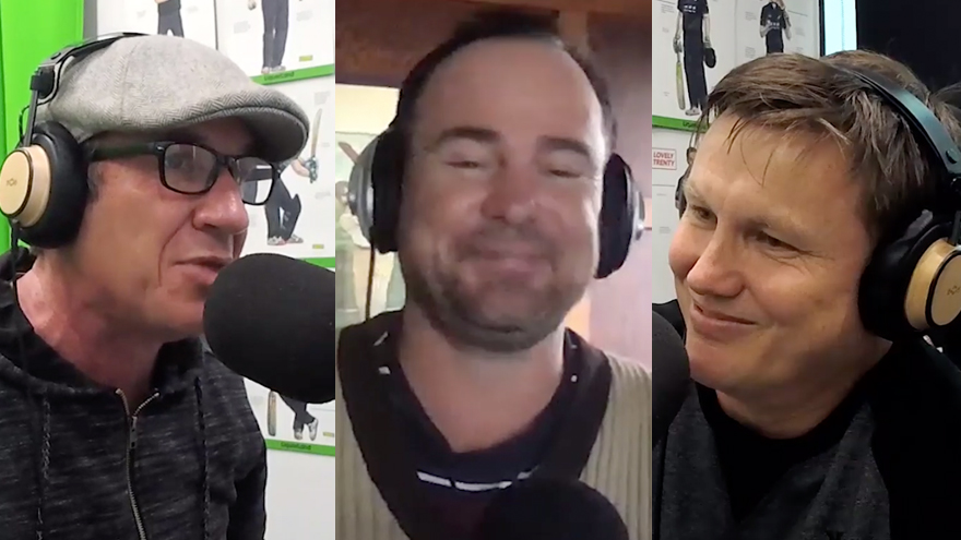 Umpire Jason Hoyte "calls it"