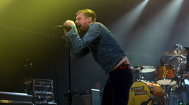 Kaiser Chiefs Live In Milan