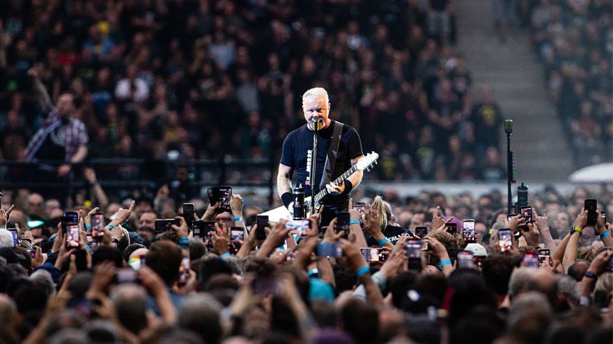 Metallica sets attendance record high