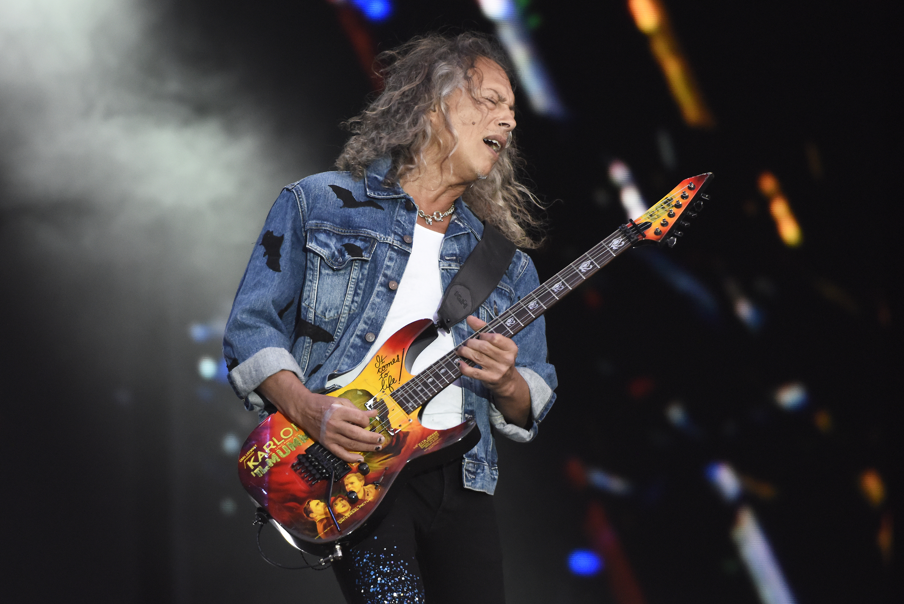 Watch Metallica's Guitarist Kirk Hammett botch 'Nothing Else Matters'