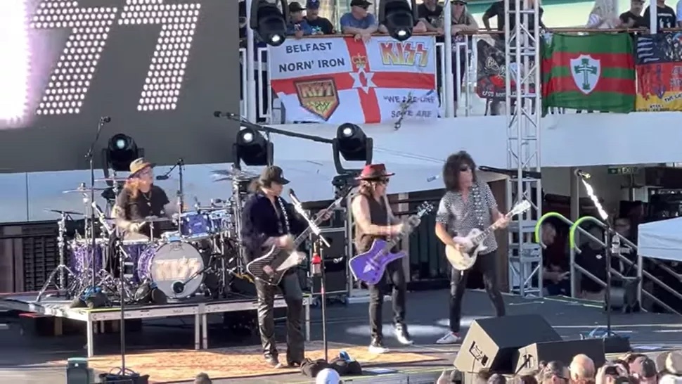 WATCH: Kiss Perform Without Their Stage Make-Up & Costumes...