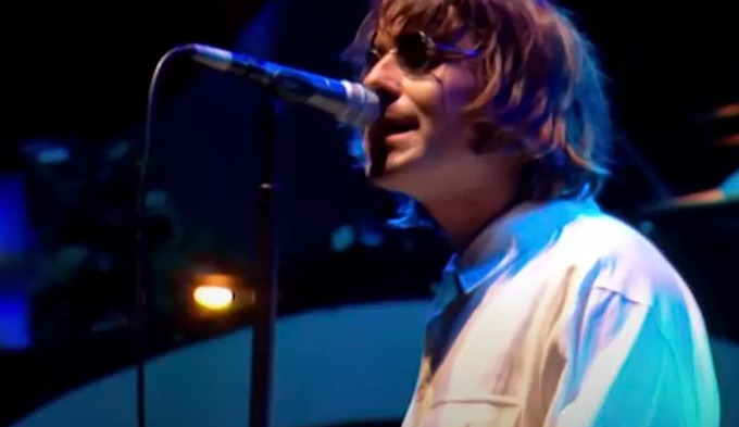Watch never-before-seen footage of Oasis playing "Wonderwall" at Knebworth