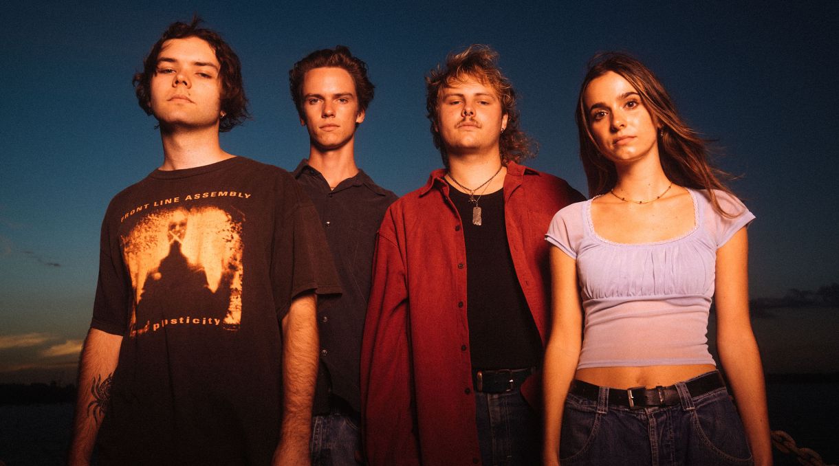 Daffodils - Stay The Night