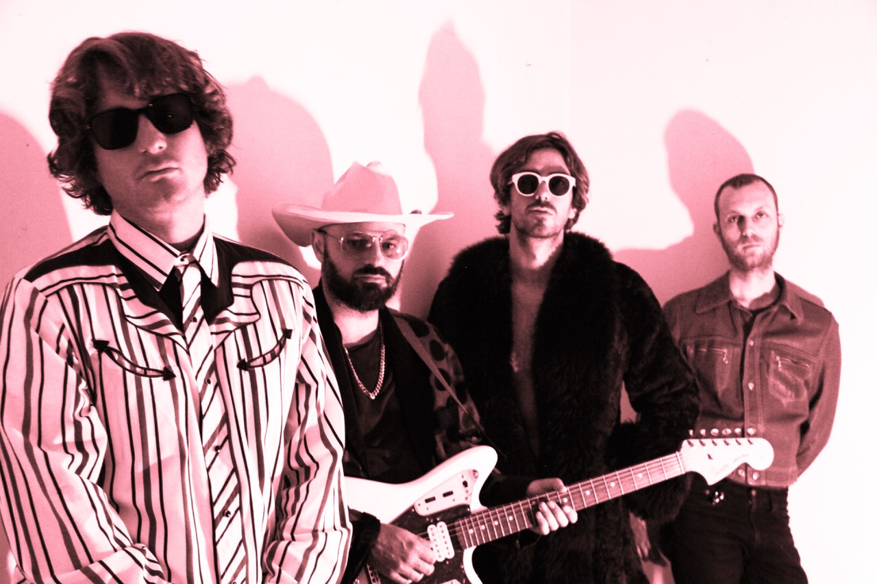 Racing - Out Of The Night