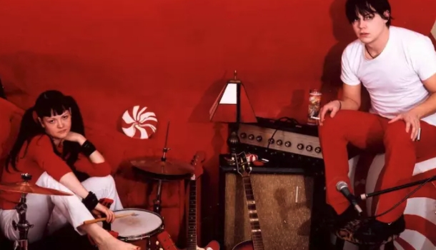 The White Stripes unearth "Fell In Love With A Girl" performance from 2002 - Vimarsana News
