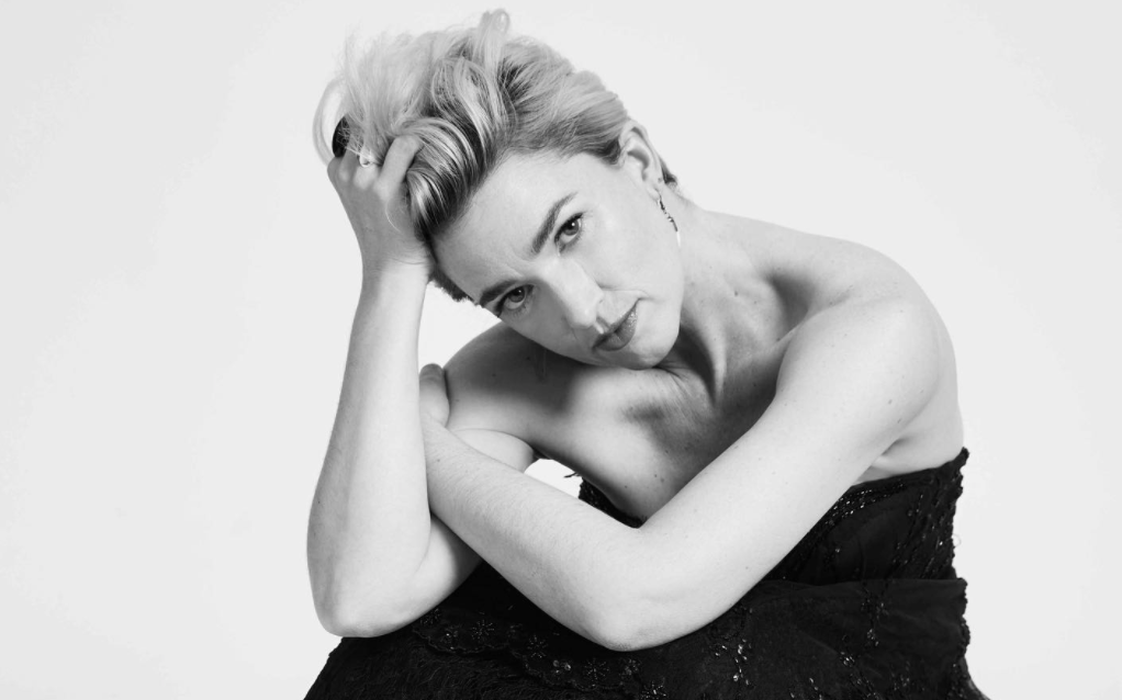 Julia Deans x Joni Mitchell