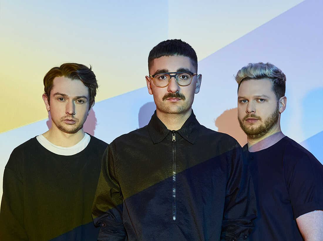 Angie Interviews Gus from Alt J!