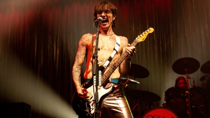 The Darkness’ Liverpool show evacuated after one song