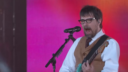 Watch Weezer play "Africa" on Jimmy Kimmel Live