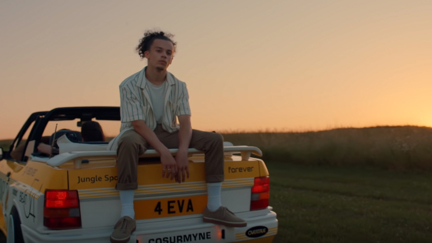 Watch the new video for the Jungle song "Heavy, California"
