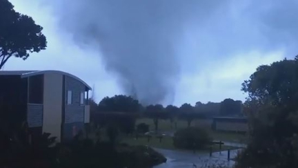 Matt & Jerry Chat to the New Plymouth Tornado Guy