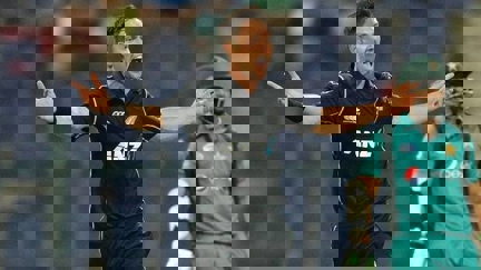 Trent Boult hat-trick leads Black Caps to victory over Pakistan in 1st ODI