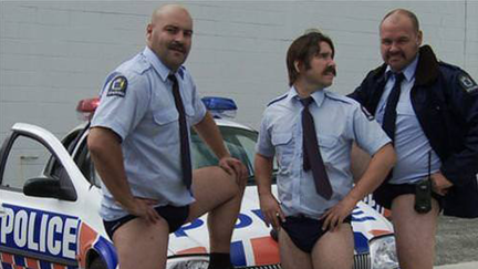 Cops in togs nab wanted man during mid-winter swim