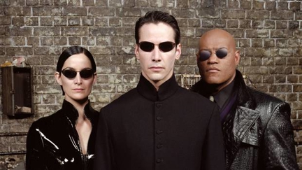 'Matrix 4' is officially in the works with Keanu Reeves and Carrie-Anne Moss