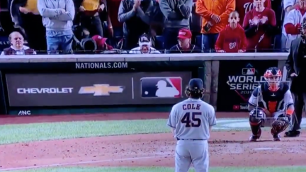 Fans flash boobs at MLB pitcher to distract him during World Series
