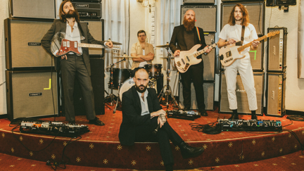 Listen to the new IDLES song "Grounds"