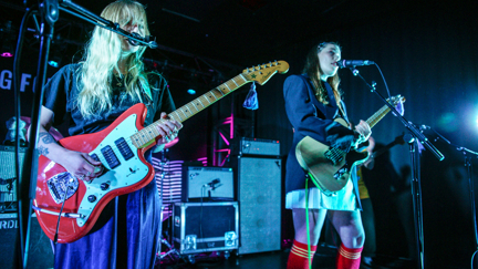 Wet Leg Live At the Tuning Fork