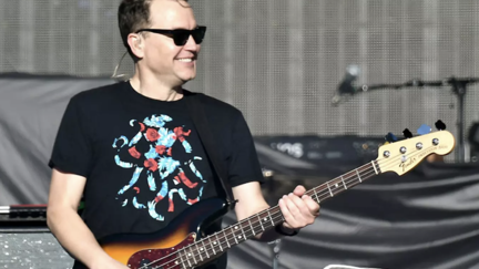 Mark Hoppus reveals his hair is growing back white after chemo