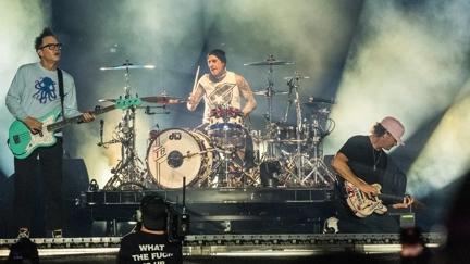Reviewer describes Blink-182’s show as "cringe-worthy and repulsive"