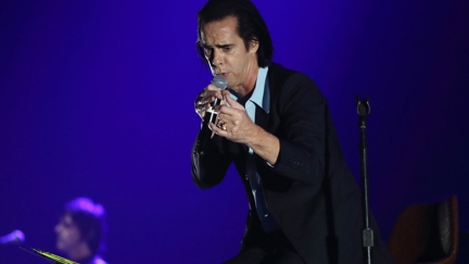 Nick Cave responds to fan who misses his anger: “Things changed after my first son died”