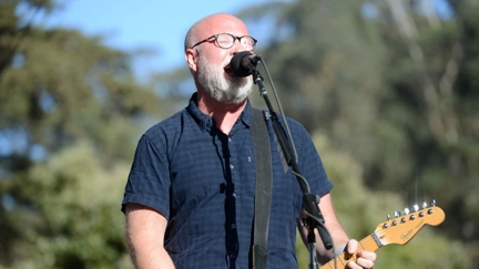 Greg chats to Bob Mould!