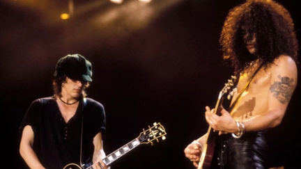 Izzy Stradlin & GNR "couldn't meet eye to eye" on reunion says Slash