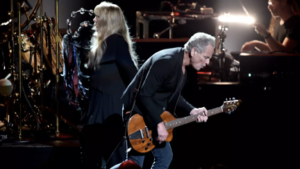 Stevie Nicks denies that she fired Lindsey Buckingham from Fleetwood Mac