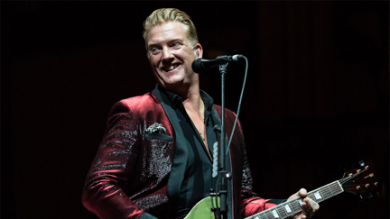 Sir Elton John told Josh Homme to "enjoy playing to all of three people" at Glastonbury Festival